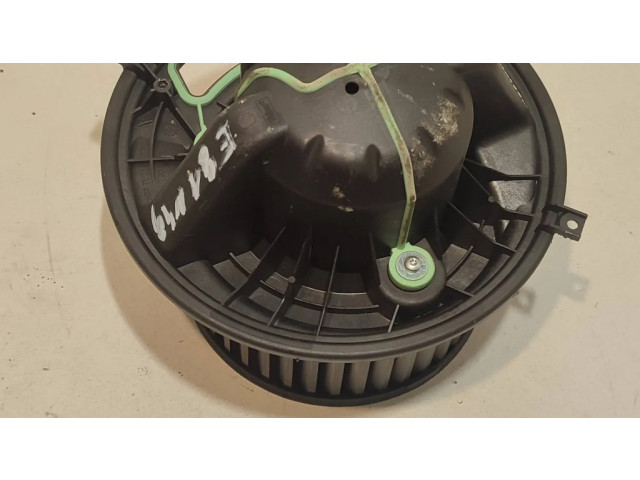 Вентилятор печки 985467W, 0405048 BMW 1 E81 E87