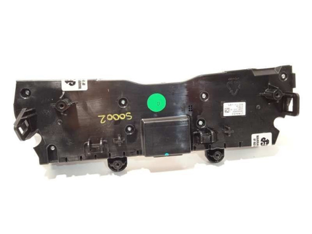 Блок управления климат-контролем 8893304828 Lynk & co 01