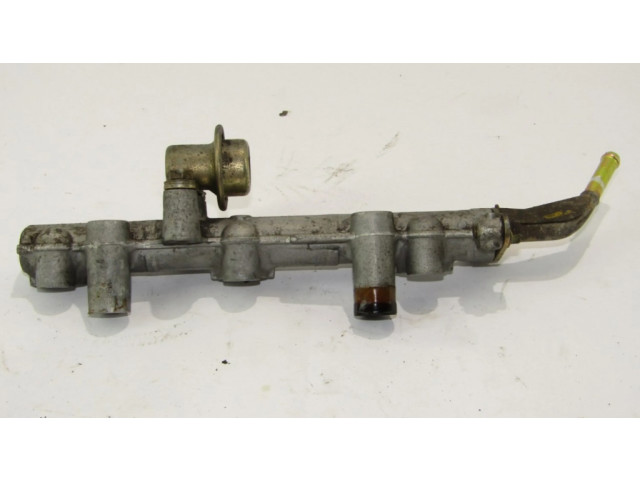 Топливная рампа Daihatsu Cuore 1.0 для двигателя EJ-VE