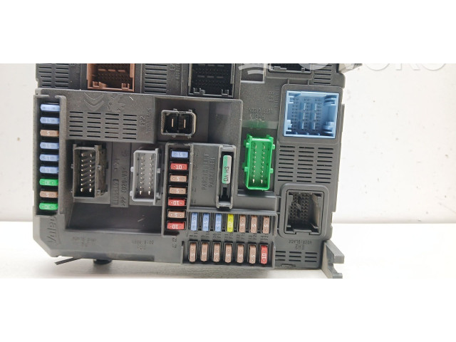 Zpětné zrcátko Peugeot 208 2016 9807531680, 30964003