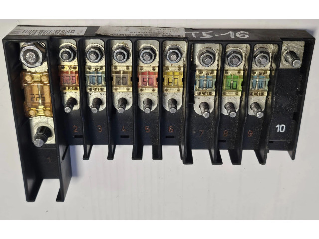   Pojistková skříňka 7H0937550A   Volkswagen Transporter - Caravelle T5 2011