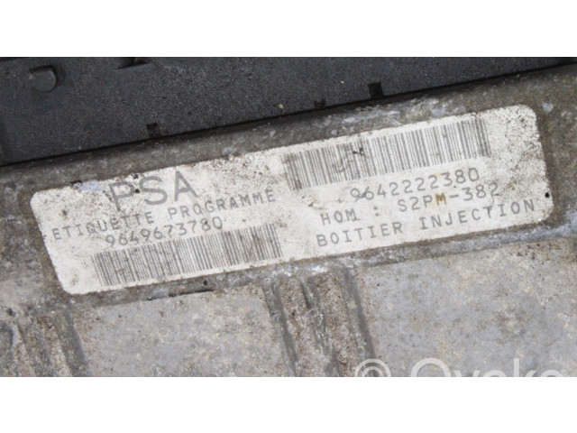 Řídící jednotka 9649673780, 9642222380 Citroen C3 Picasso 2011