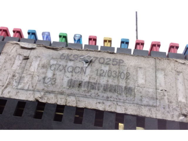 Блок предохранителей 6K9937025P, 357937039 Volkswagen Caddy