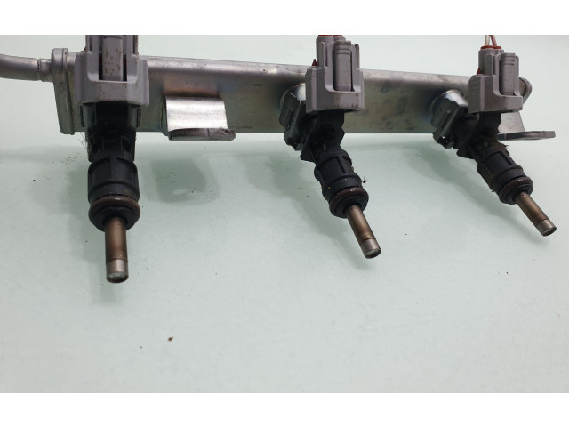 Комплект форсунок 175204033R    Dacia Sandero II   