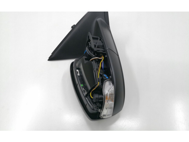 Зеркало электрическое Skoda Fabia Mk3 (NJ) 2015 - 2021 года