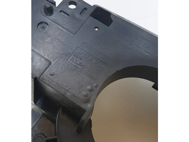 Ручка стеклоочистителей 8685372, 02W37A   Volvo V70