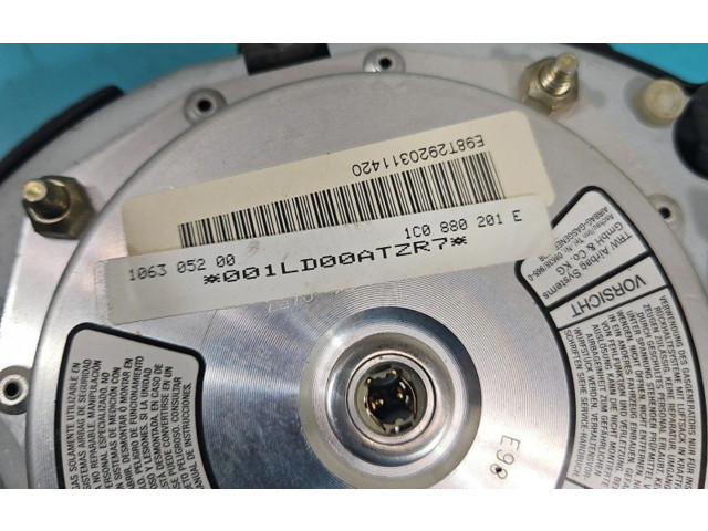 Подушка безопасности водителя 1C0880201E, IMPRK1384293   Volkswagen New Beetle