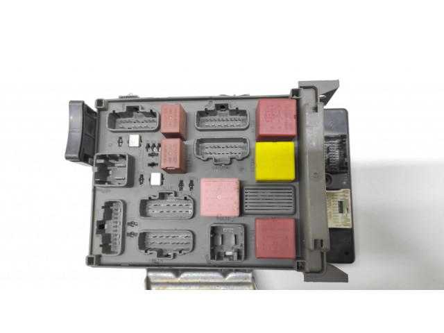 Pojistková skříňka 8200491797, 8200500347 Renault Espace - Grand espace IV 2004