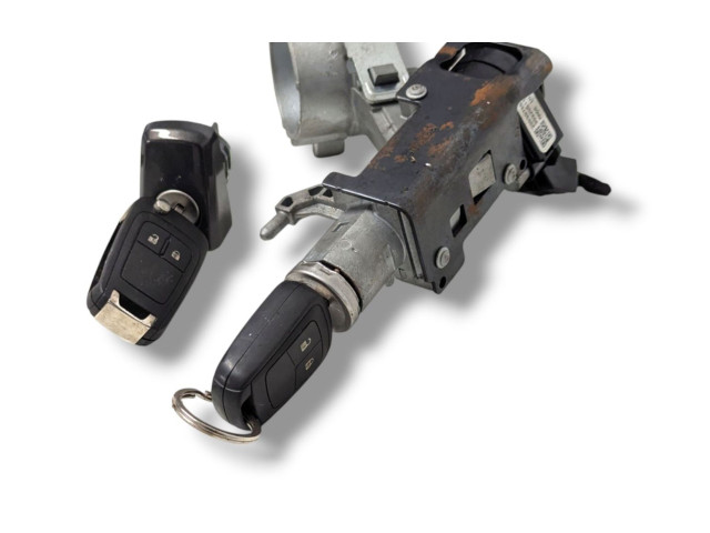 Комплект блоков управления 12654172   Opel Astra J