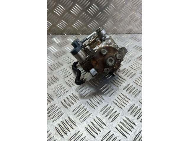 Топливный насос Mazda 6 2013 - 2016 года SH0113800, 2940001660