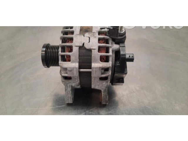 Генератор 231002175R Renault Clio V