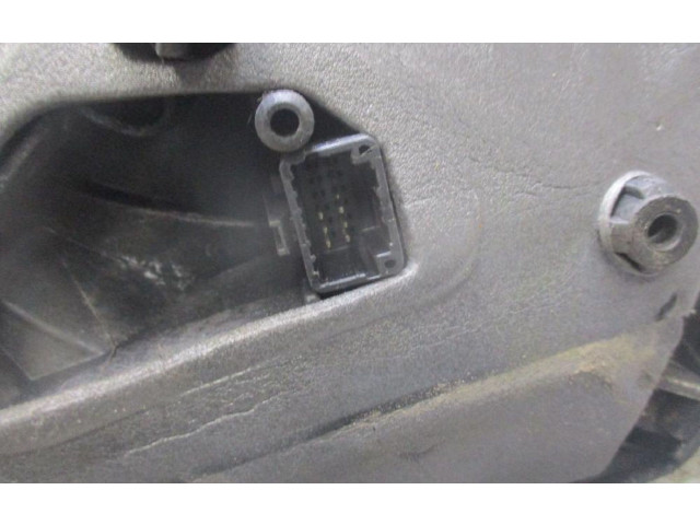 Зеркало электрическое        Renault Clio III  2005 - 2012 года   