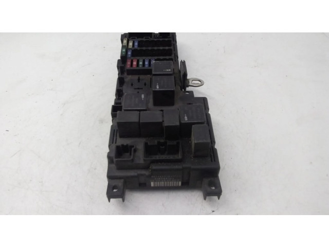 Блок предохранителей 8678449, 518788104 Volvo XC70