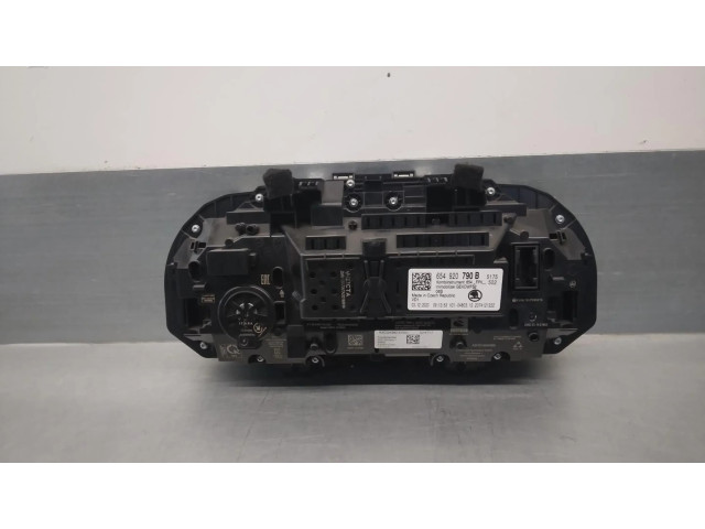 Панель приборов 654920790B Skoda Kamiq