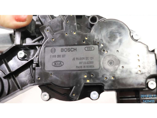 Моторчик заднего дворника 98700A2500    KIA Ceed