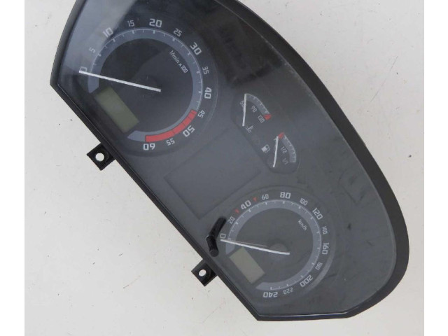 Панель приборов 6Y0920871E Skoda Fabia Mk3 (NJ)