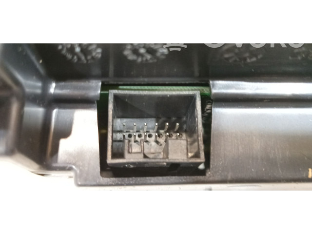 Přístrojová deska BMW 1 F20 F21 2015 62109371008, 62109371008