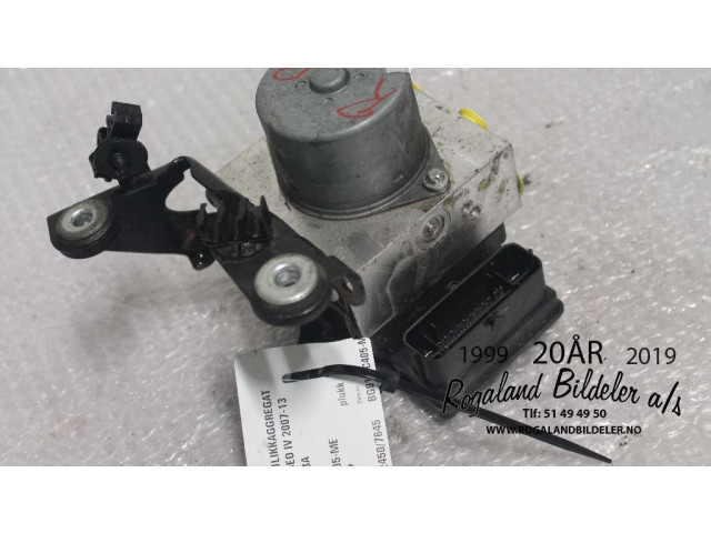 Блок АБС 1857637, BG91-2C405-ME Ford Mondeo MK IV 2007 - 2014 года