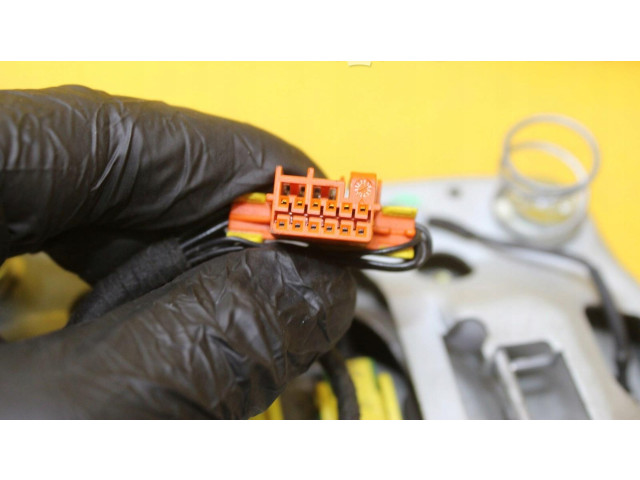 Подушка безопасности водителя 3D0880201BF   Volkswagen Phaeton