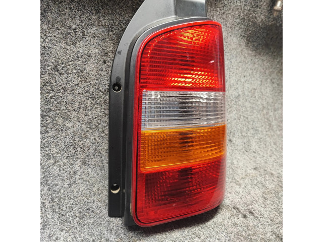 Задний фонарь правый сзади 7H0945258A Volkswagen Transporter - Caravelle T5 2003-2015 года