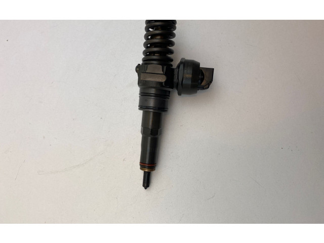 Vstřikovač 038130073B Volkswagen Caddy BMM