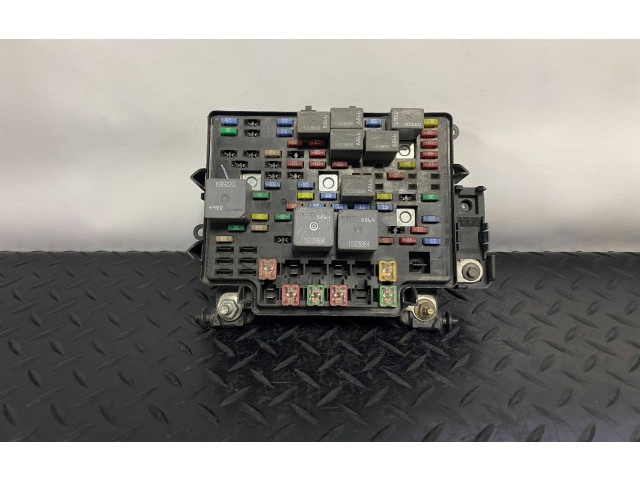 Pojistková skříňka 1511561602 Chevrolet Silverado 2005