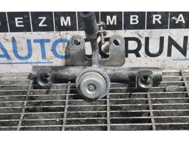 Топливная рампа    Subaru Forester SH   для двигателя EJ204