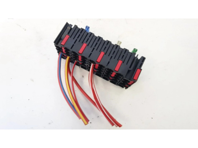 Pojistková skříňka 0015459201, 17684 Mercedes-Benz E W210 1997