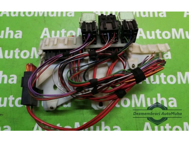 Pojistková skříňka 8371884, 8371884. BMW 5 E39 1996