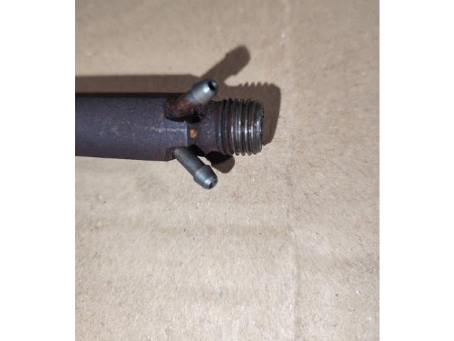 Форсунка 028130202p    Audi A3 S3 8L   