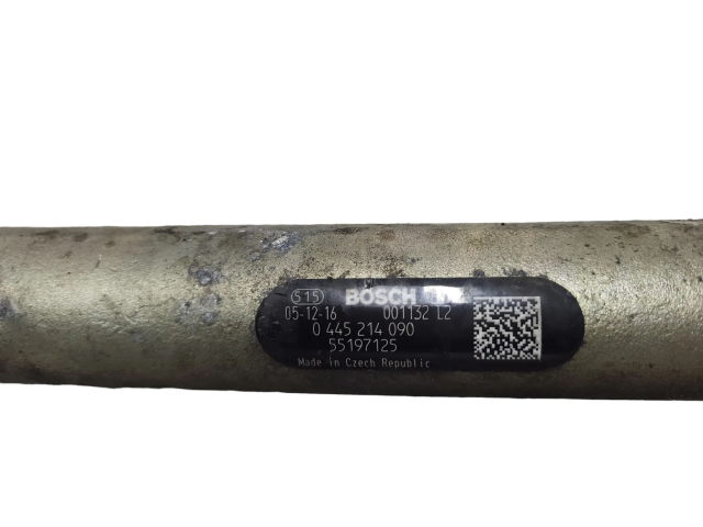 Топливная рампа 0445214090, 55197125 Opel Combo C