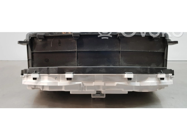 Přístrojová deska Toyota Corolla E160 E170 2019 83800F2Y70