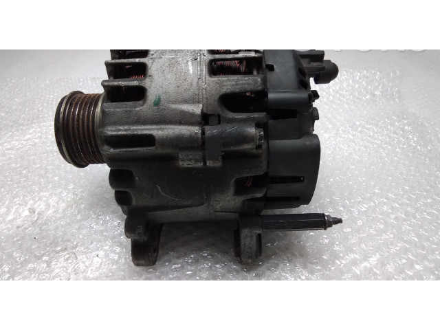 Генератор 03L903023F Volkswagen Golf VI