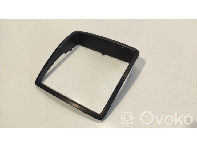 Другая деталь салона