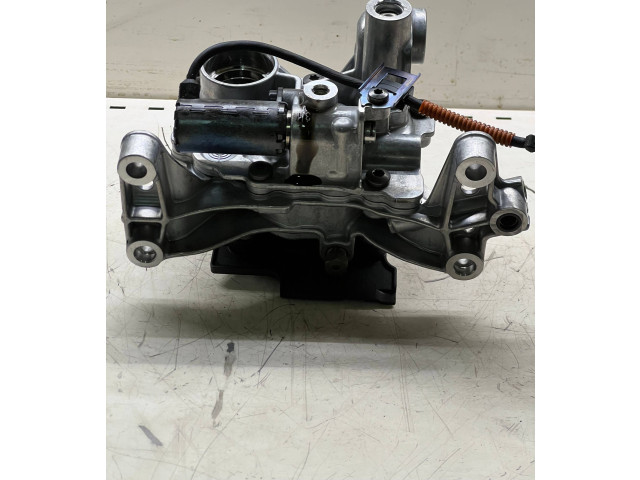 Масляный насос   31452517-AA  Volvo S90, V90 