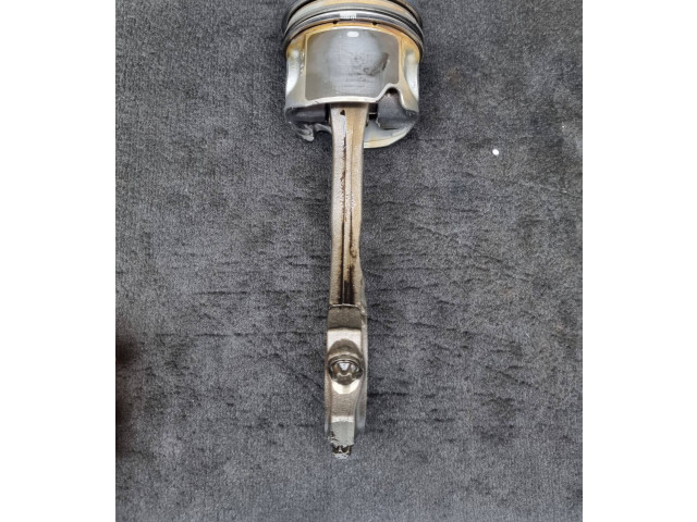 Píst 057107065CA, 057198401F   Audi Q7 4L     