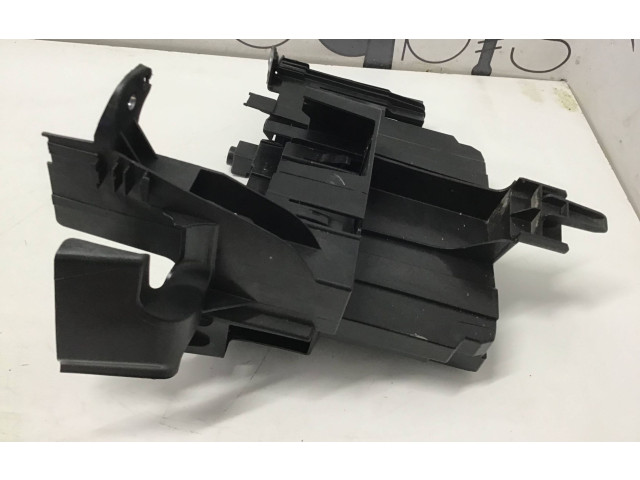 Блок предохранителей  8632555   BMW X3 G01    