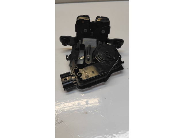 Zámek zadních dveří Toyota Corolla E210 E21 2019