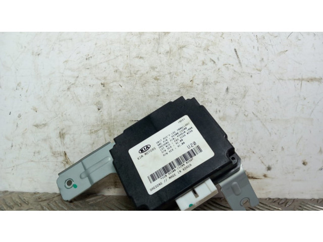 Блок управления 95300C5200 KIA Sorento