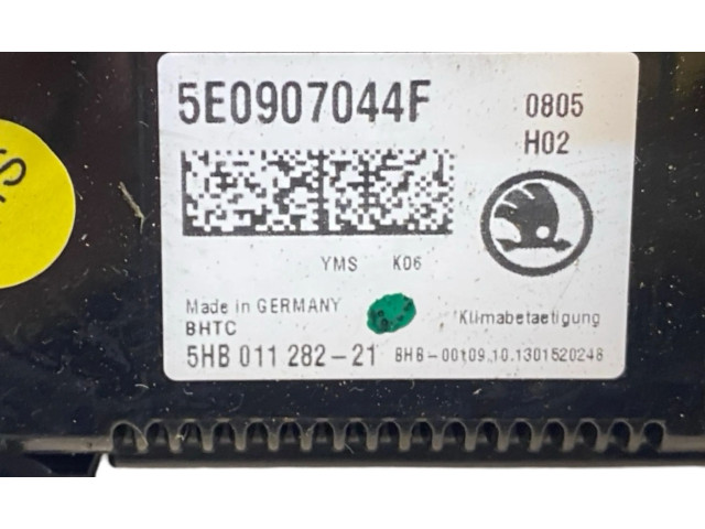 Блок управления климат-контролем 5E0907044F Skoda Octavia Mk3 (5E)