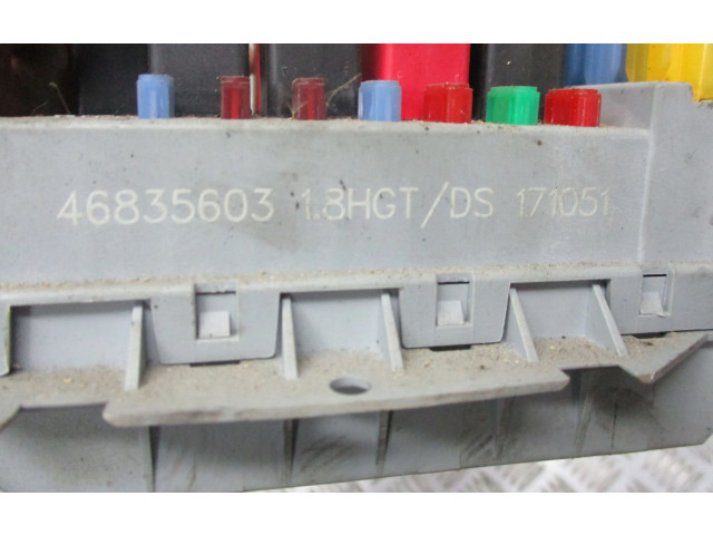 Vstřikovací lišta 46835603   Fiat Punto (188)     