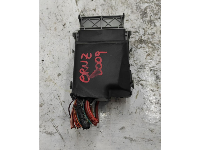   Pojistková skříňka    Chevrolet Cruze 2009