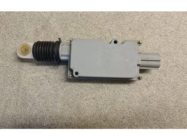 Zámek zadních dveří 335424   Land Rover Freelander 1999