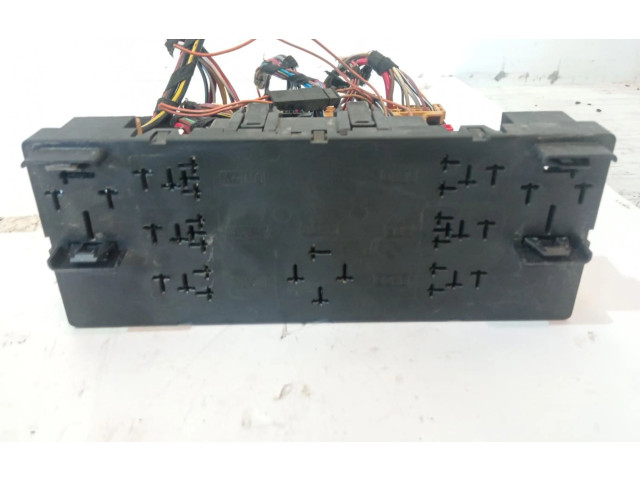 Блок предохранителей 1K0937049N, 1K0937049N Volkswagen Golf Plus