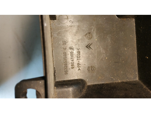 Блок предохранителей 9632653580 Citroen C5