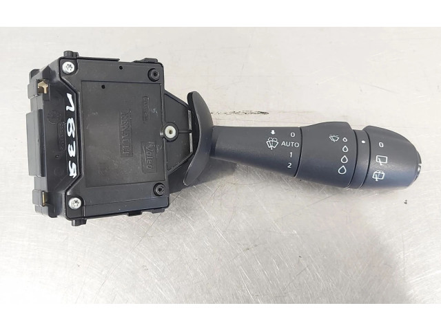 Переключатель дворников 255676085R Renault Clio III