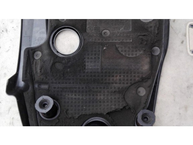 Крышка двигателя (отделка)