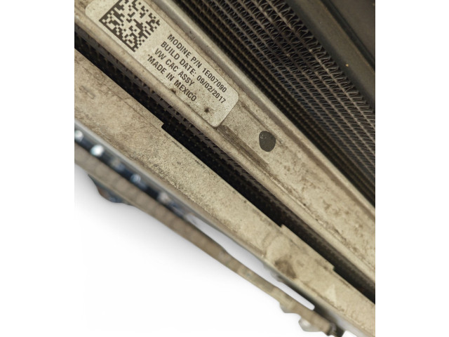 Pojistková skříňka Комплект радиатора 5QM145803A, 5QM121251A Volkswagen Tiguan 2018