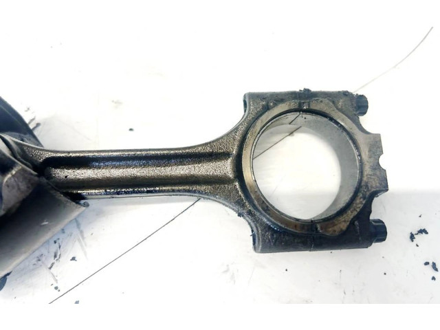 Поршень с шатуном Volvo S60