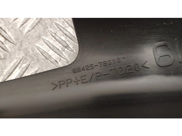 Другая деталь салона